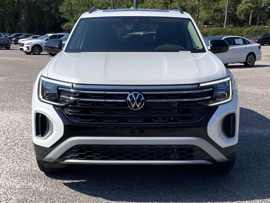 New 2026 Volkswagen Atlas Peak Edition image 10