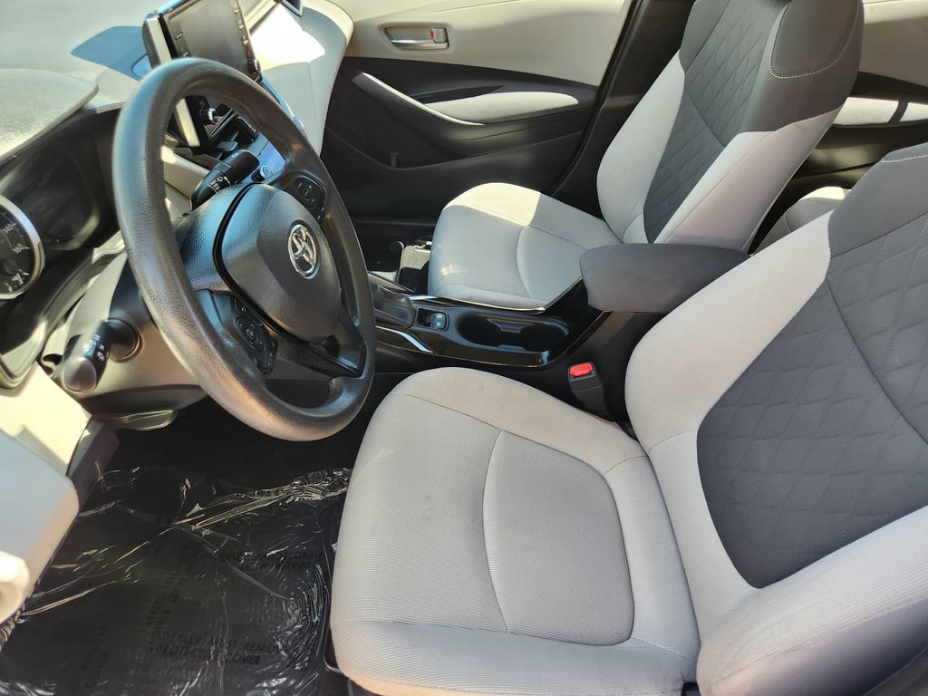 Used 2020 Toyota Corolla LE w/ LE Premium Package FWD image 4
