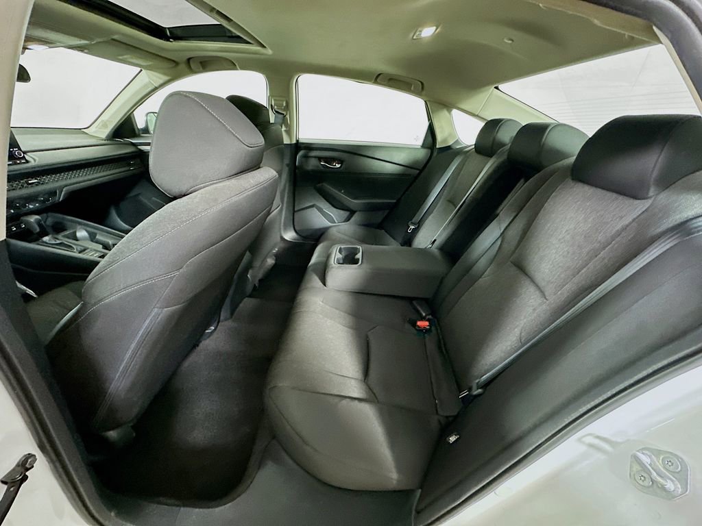 Used 2024 Honda Accord EX image 11