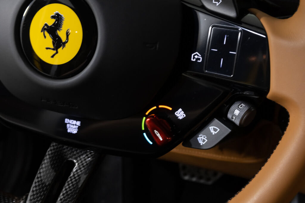 Used 2024 Ferrari Roma RWD image 34