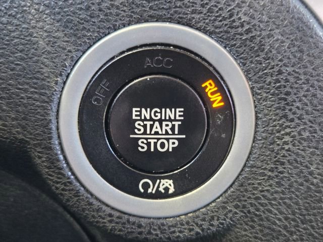 Used 2018 Chrysler 300 Limited image 27