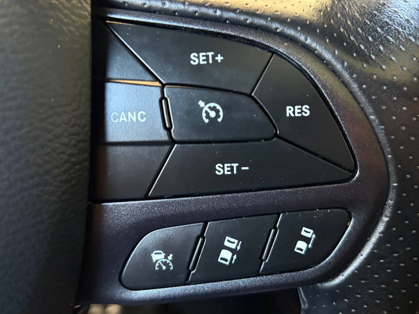 Used 2023 Dodge Durango GT AWD/4WD image 19