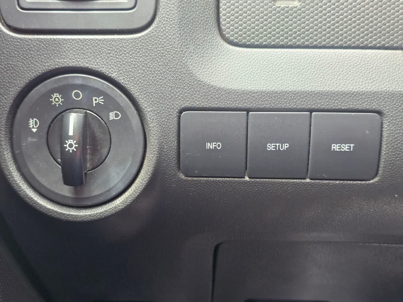 Used 2012 Ford Escape XLT AWD/4WD image 23