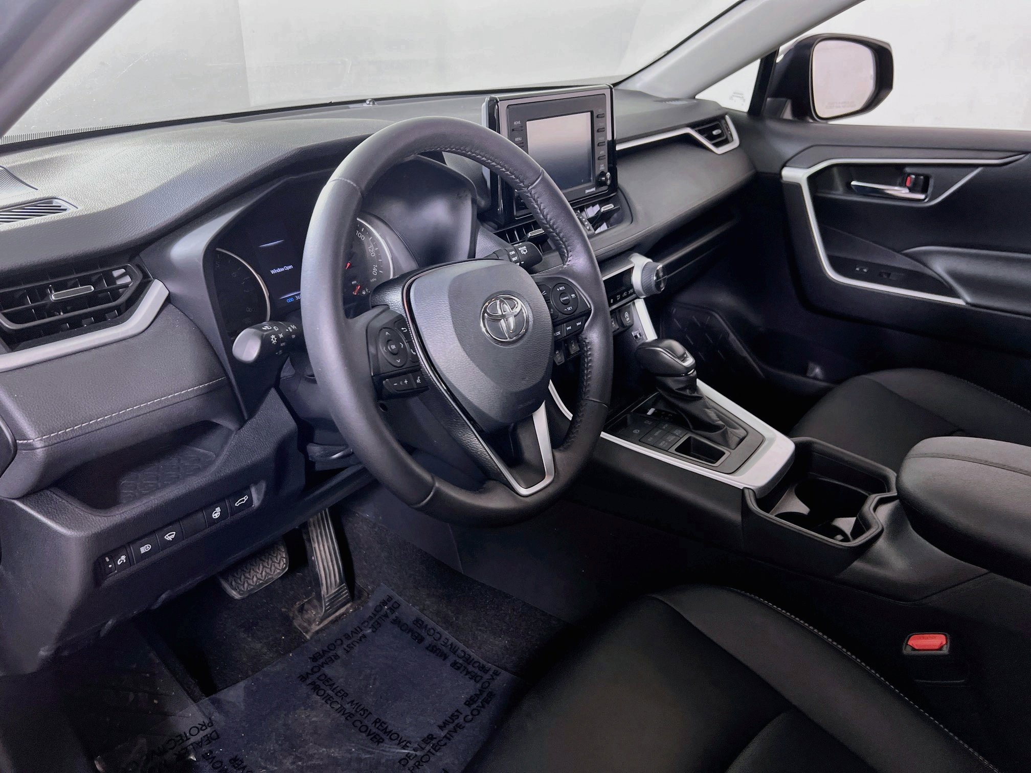 Used 2021 Toyota RAV4 XLE Premium AWD/4WD image 9