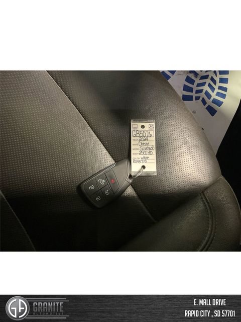 Used 2024 Chevrolet Silverado 2500 LTZ image 26