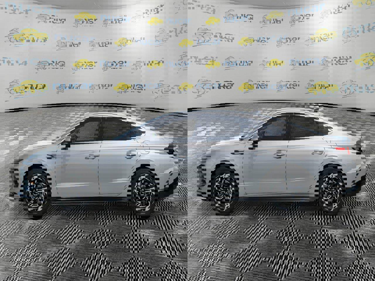 New 2026 Hyundai Sonata SEL image 3