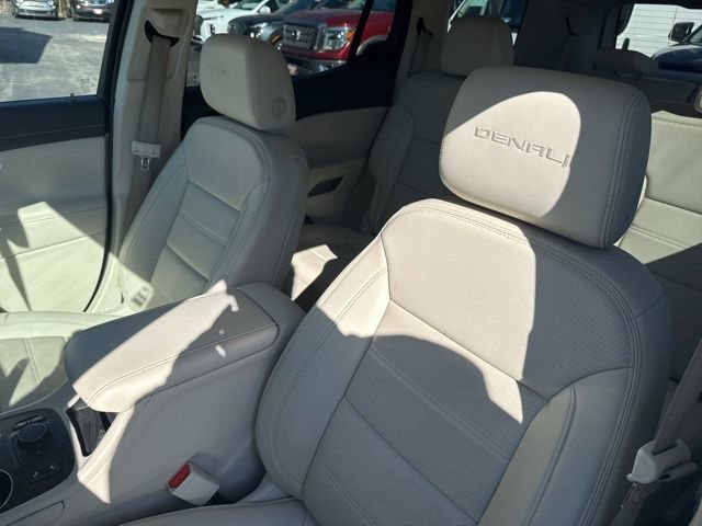 Used 2023 GMC Acadia Denali image 10
