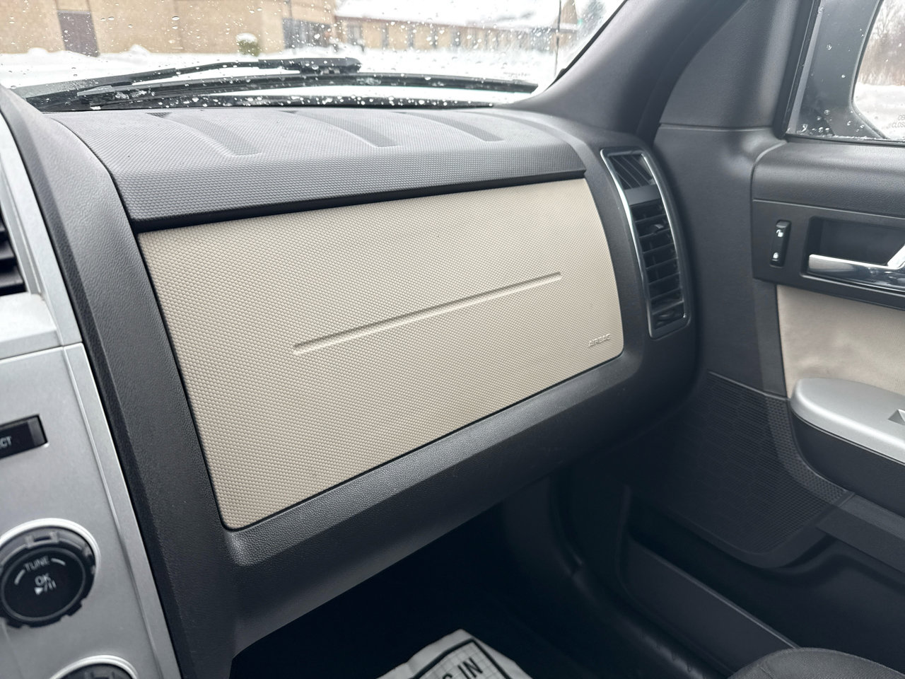 Used 2009 Mercury Mariner 2WD image 14