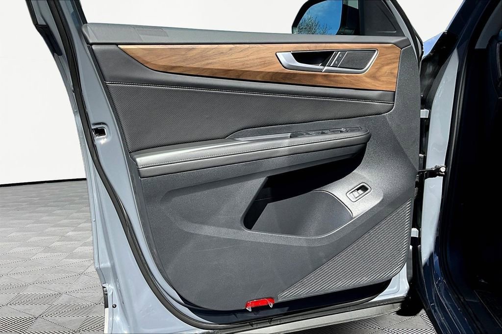 New 2026 Volkswagen Atlas SE image 20