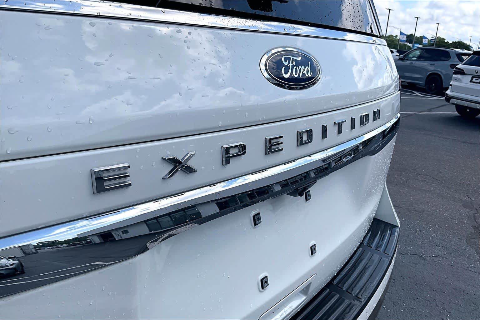 Used 2022 Ford Expedition King Ranch AWD/4WD image 9