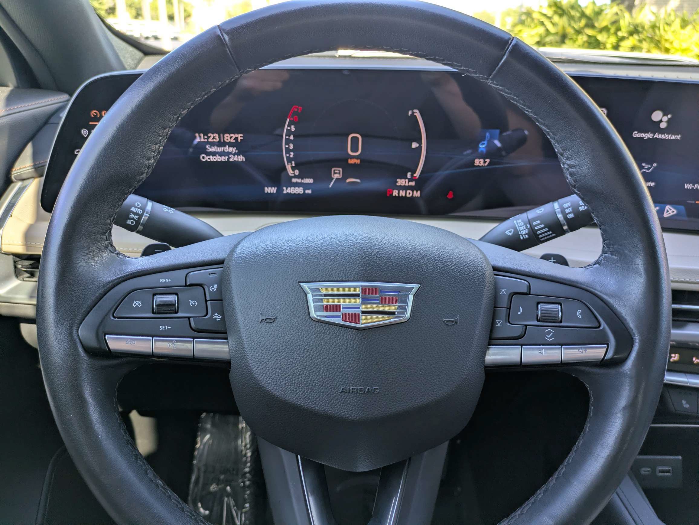 Used 2024 Cadillac XT4 Luxury w/ Cold Weather Package FWD image 21