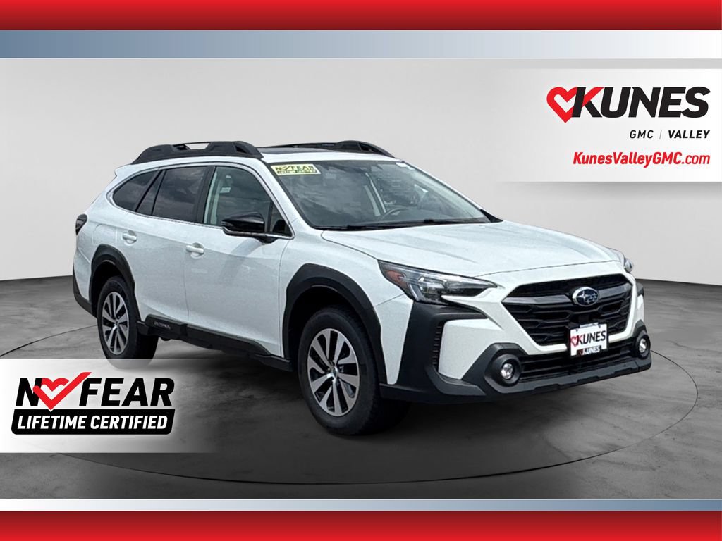 Used 2025 Subaru Outback Premium AWD/4WD image 1