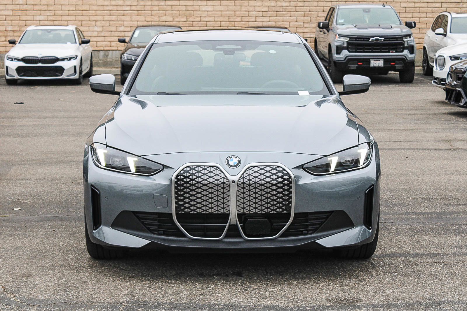 New 2026 BMW i4 eDrive40 w/ Premium Package RWD image 2