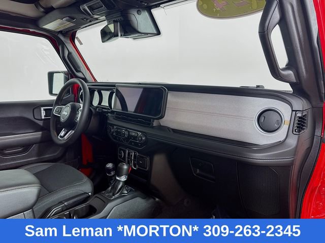 Used 2024 Jeep Wrangler Sahara w/ Technology Group image 28
