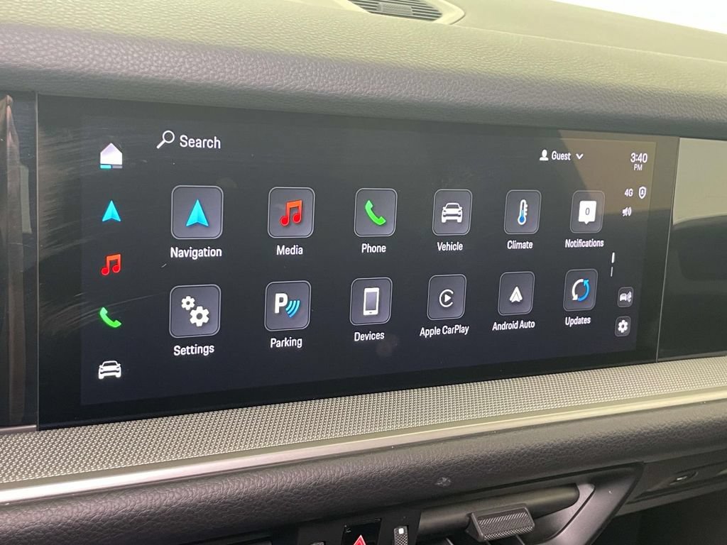 Certified 2025 Porsche Cayenne AWD/4WD image 27