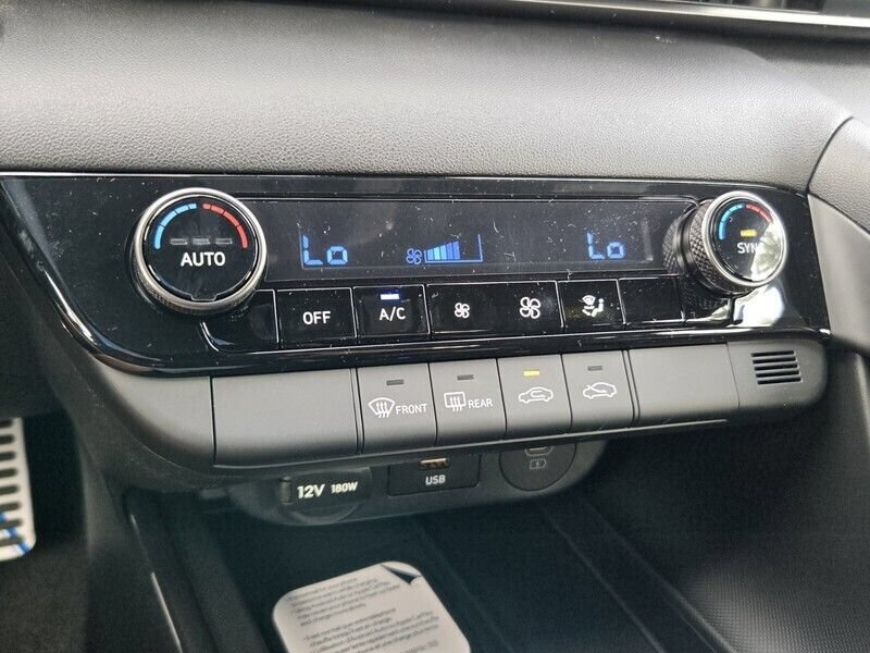New 2026 Hyundai Elantra SEL Sport Premium FWD image 8