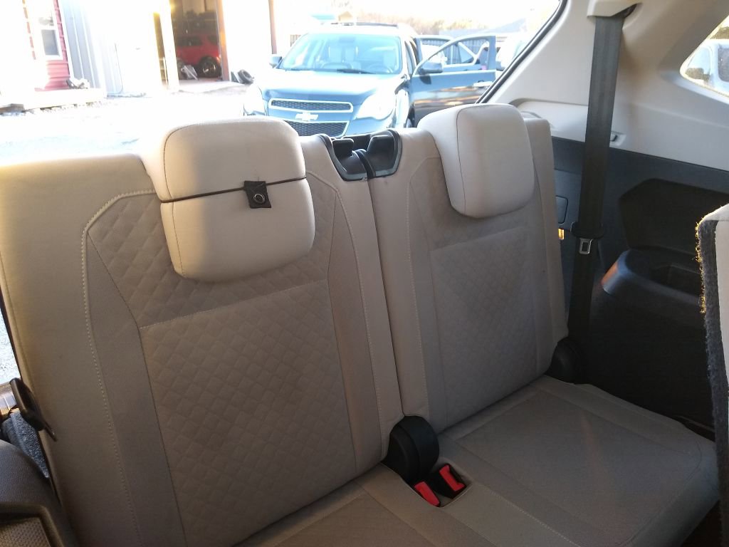 Used 2021 Volkswagen Tiguan S image 33