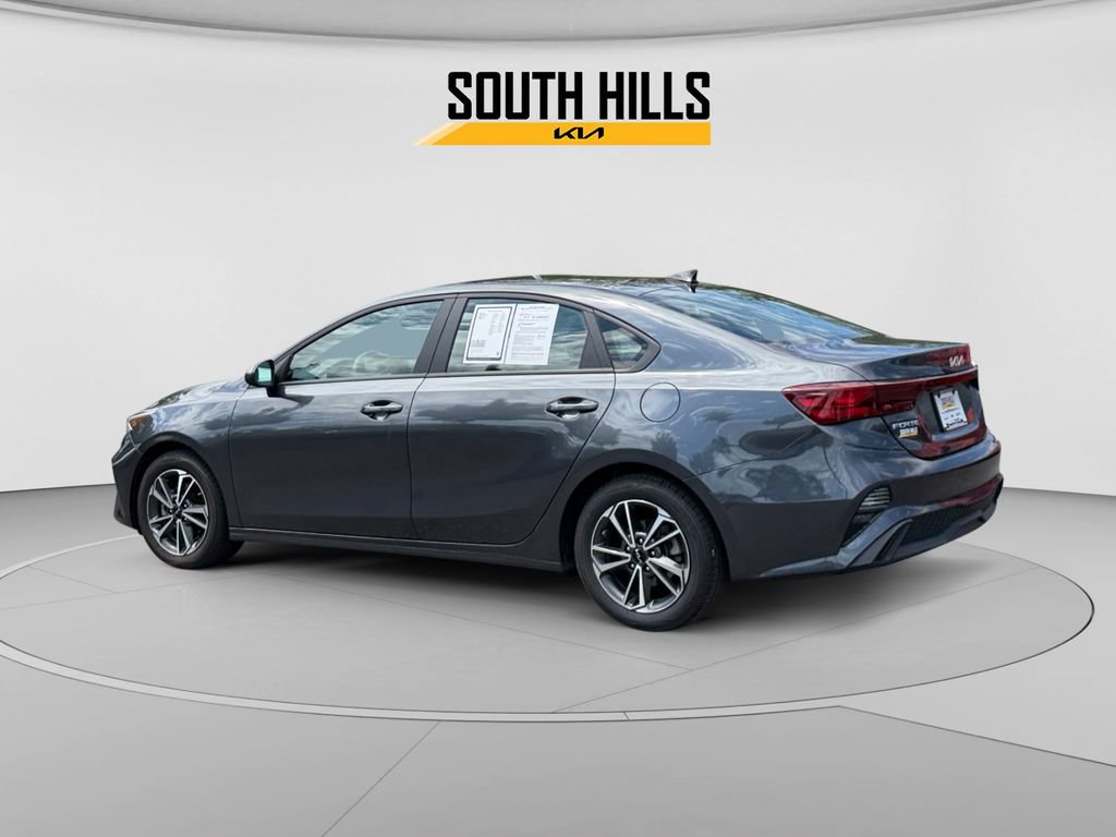 Certified 2023 Kia Forte LXS FWD image 3