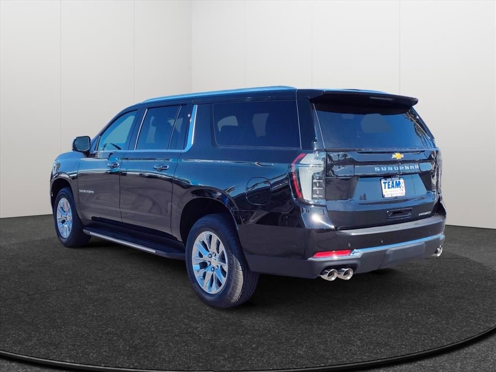 New 2026 Chevrolet Suburban Premier image 4