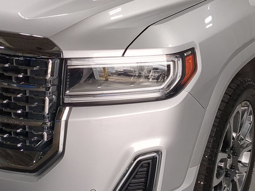 Used 2020 GMC Acadia Denali w/ Technology Package AWD/4WD image 14