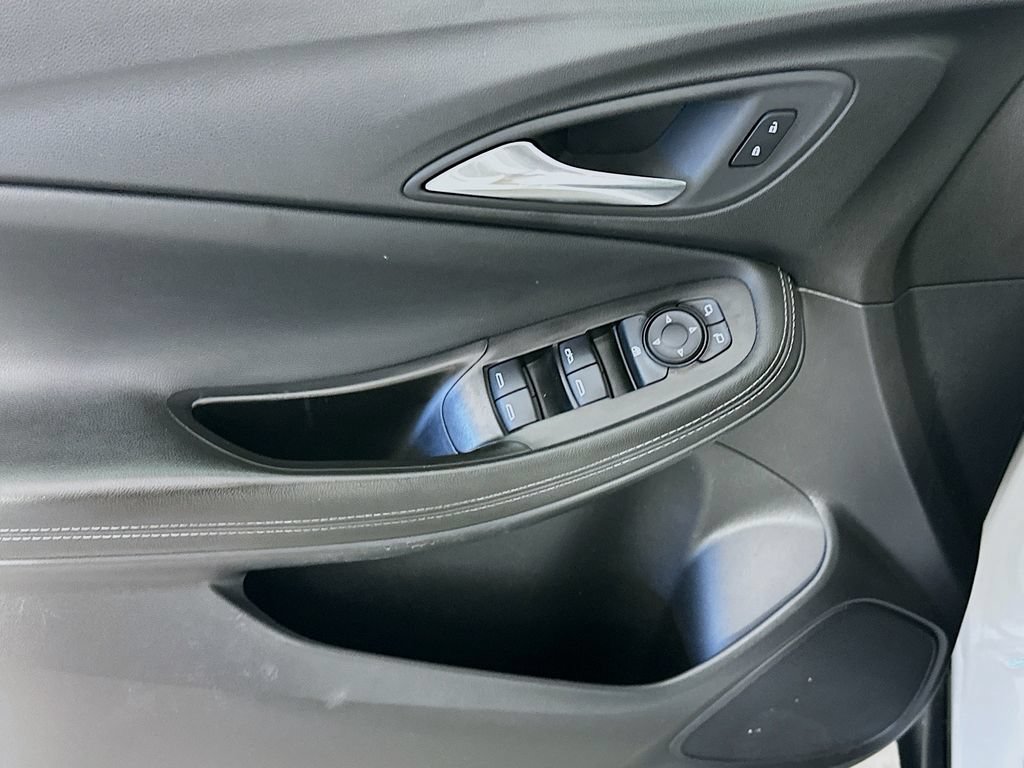 Used 2024 Buick Encore GX Preferred FWD image 21