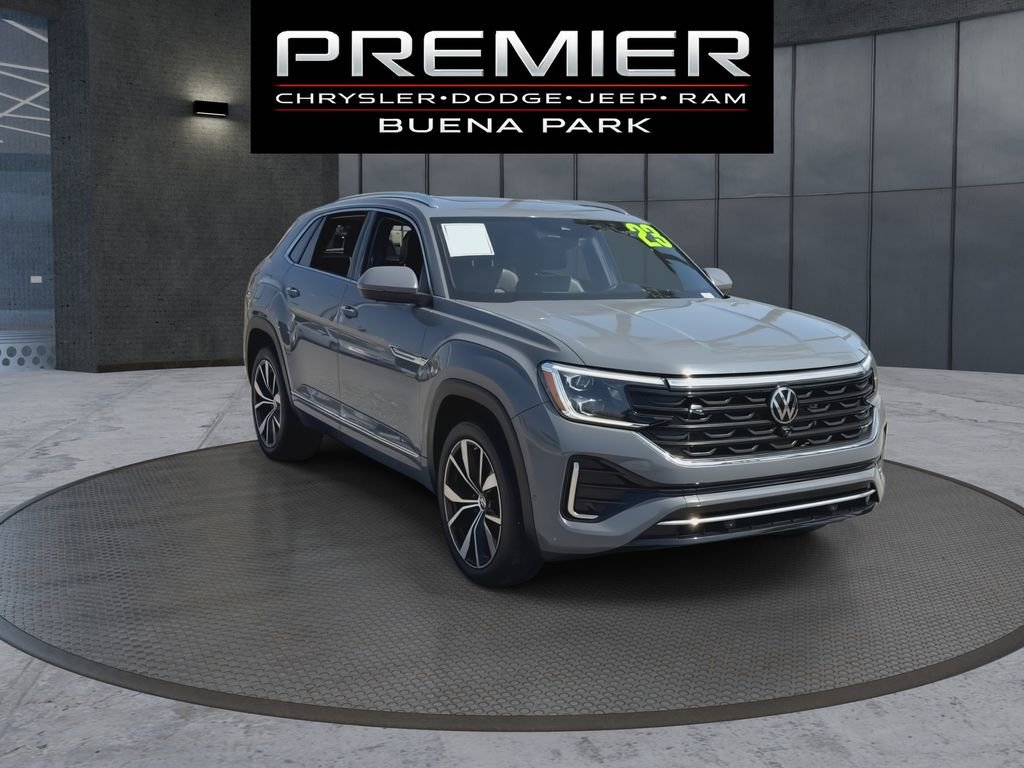Used 2024 Volkswagen Atlas Cross Sport SEL Premium R-Line image 2