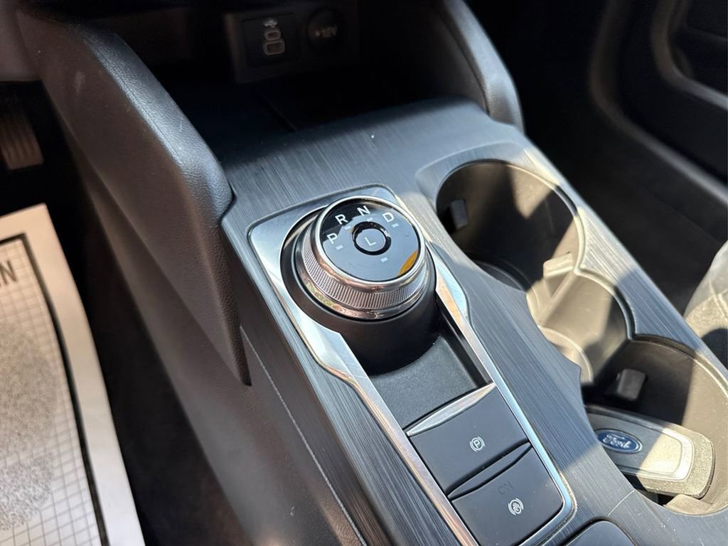 Used 2025 Ford Escape ST-Line image 34