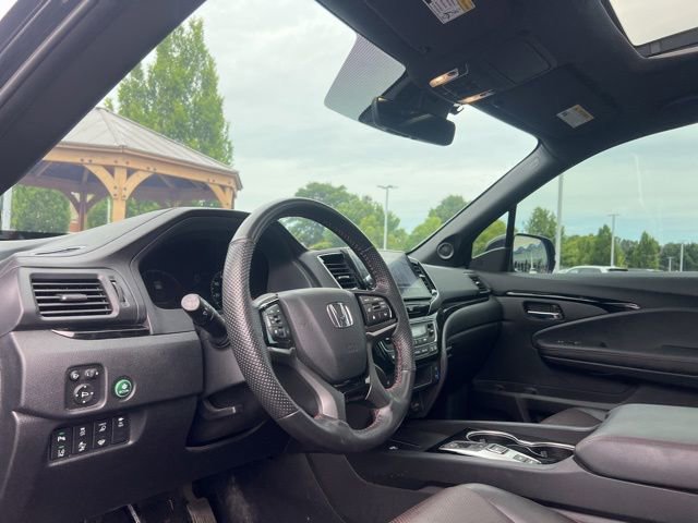 Used 2024 Honda Ridgeline Black Edition image 14