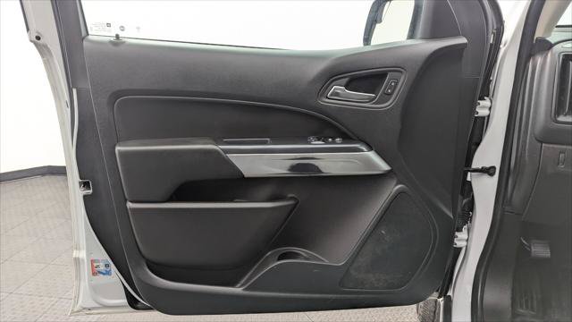 Used 2022 Chevrolet Colorado LT w/ Fleet Safety Package RWD image 12