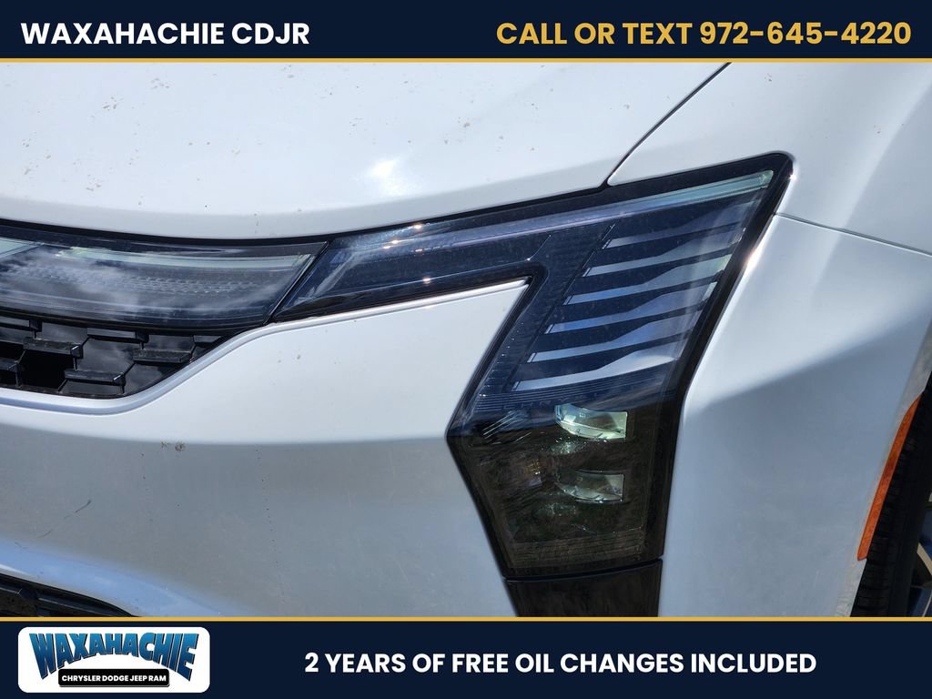New 2027 Chrysler Pacifica Limited w/ Family Tech Group FWD image 6