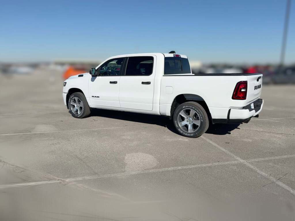 New 2026 RAM 1500 Express image 7