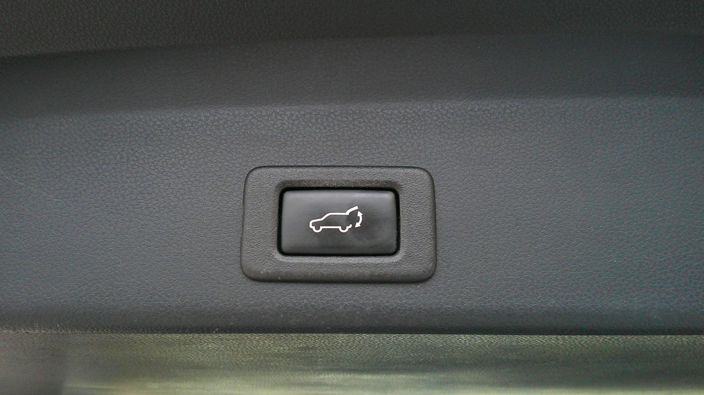 Used 2019 Subaru Ascent Premium image 14