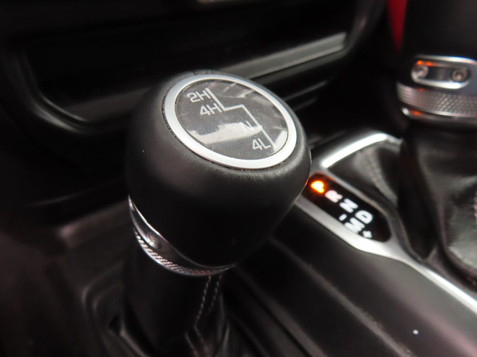 Used 2018 Jeep Wrangler Unlimited Sahara w/ LED Lighting Group image 26