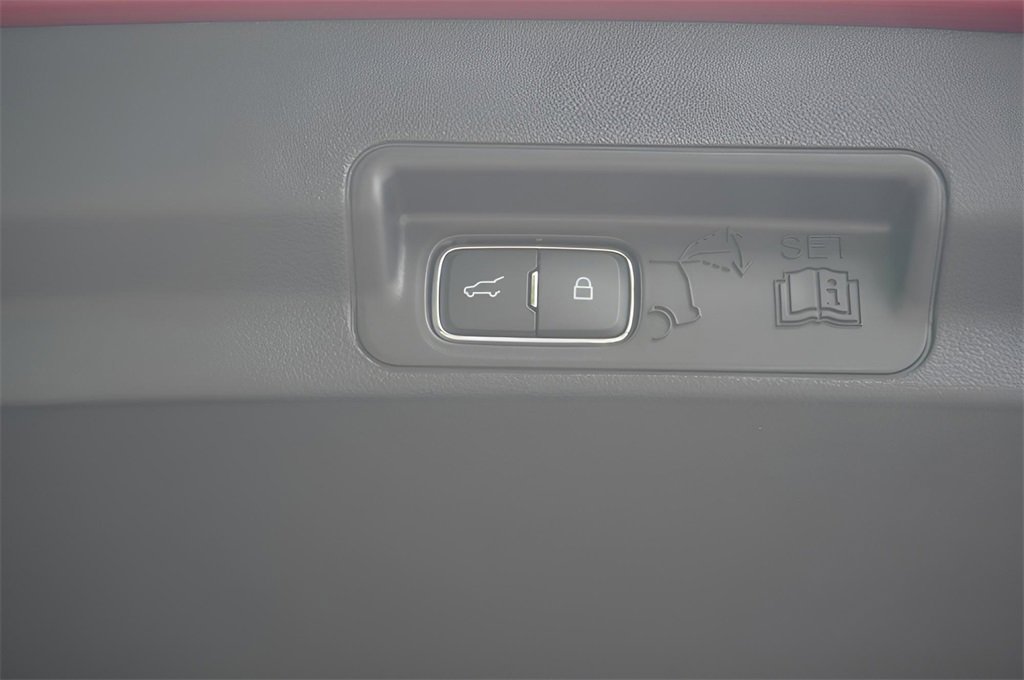 New 2025 Ford Explorer ST-Line w/ Premium Package image 26