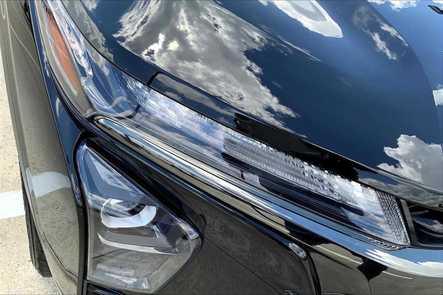 Certified 2024 Chevrolet Trax RS image 25