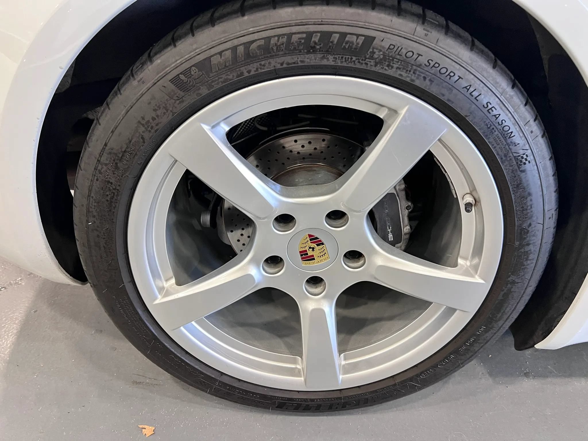 Used 2018 Porsche 718 Boxster RWD image 29