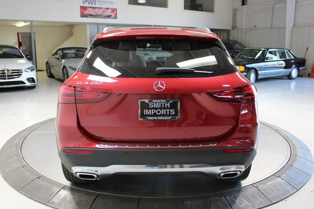 Used 2024 Mercedes-Benz GLA 250 w/ Exclusive Package image 5