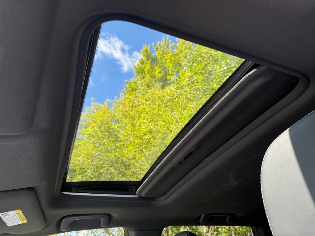Used 2019 Mitsubishi Outlander AWD image 28
