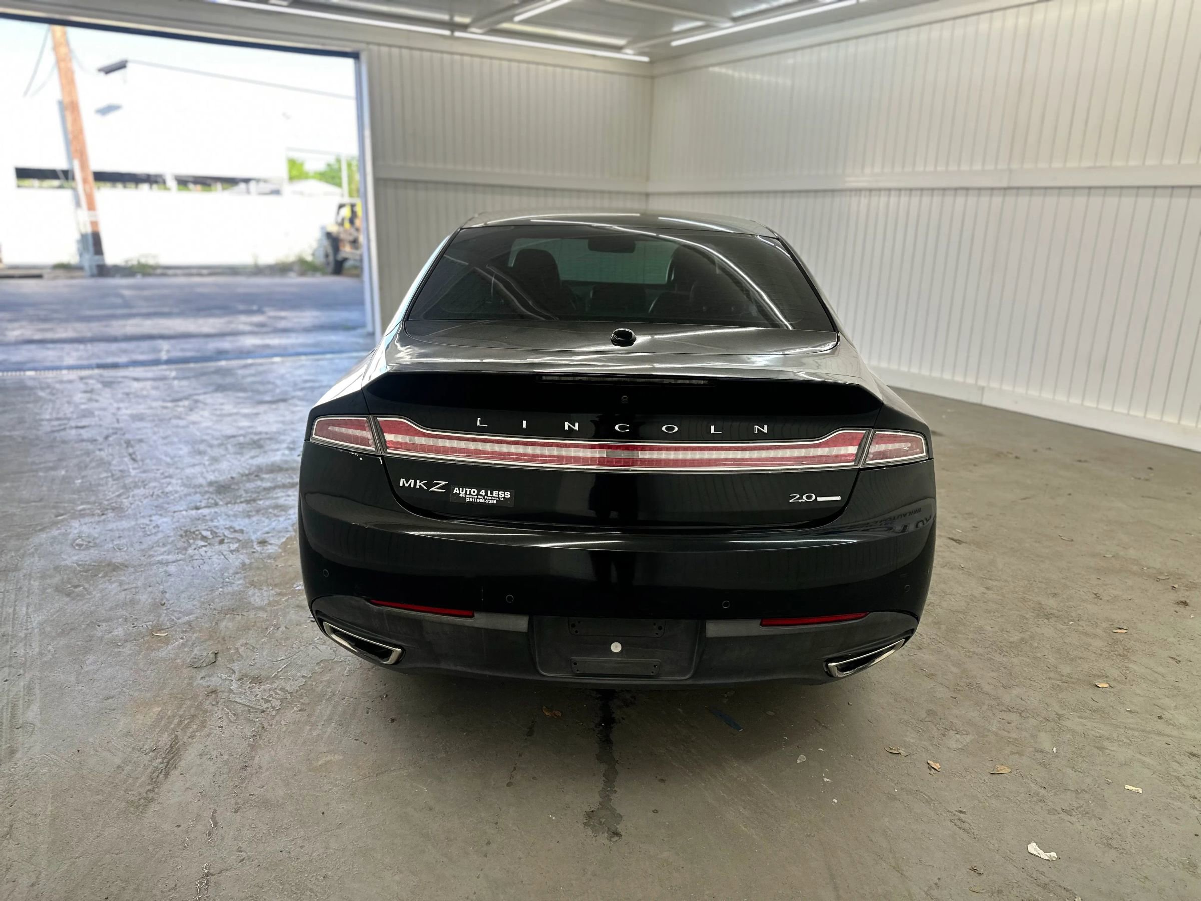 Used 2013 Lincoln MKZ FWD image 6