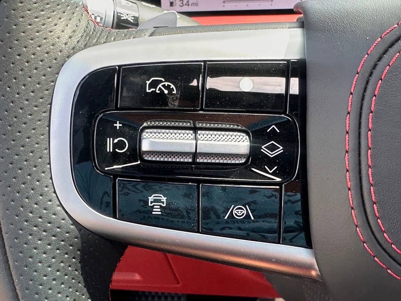 Used 2026 Genesis GV70 2.5T Sport Prestige image 30