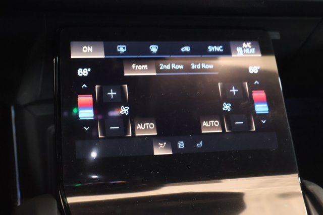 New 2026 Cadillac Vistiq Sport image 18