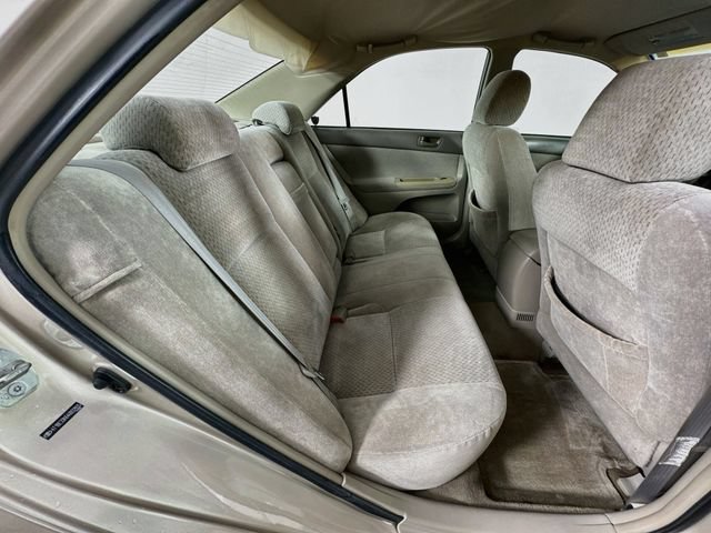 Used 2004 Toyota Camry LE FWD image 26