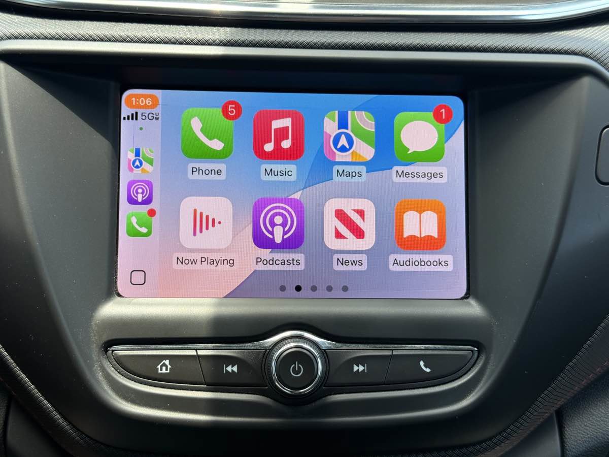 Used 2023 Chevrolet TrailBlazer RS image 41