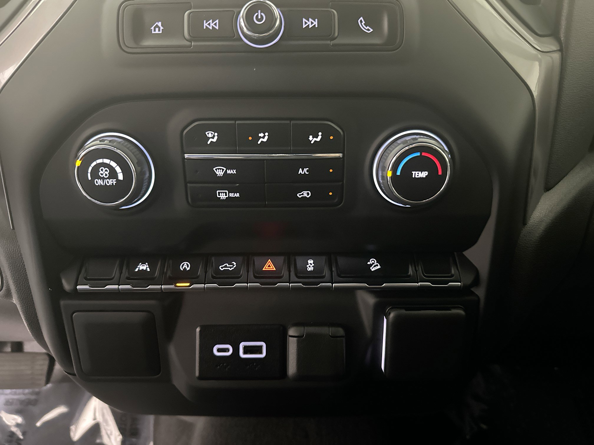 Used 2024 Chevrolet Silverado 1500 Custom Trail Boss image 23