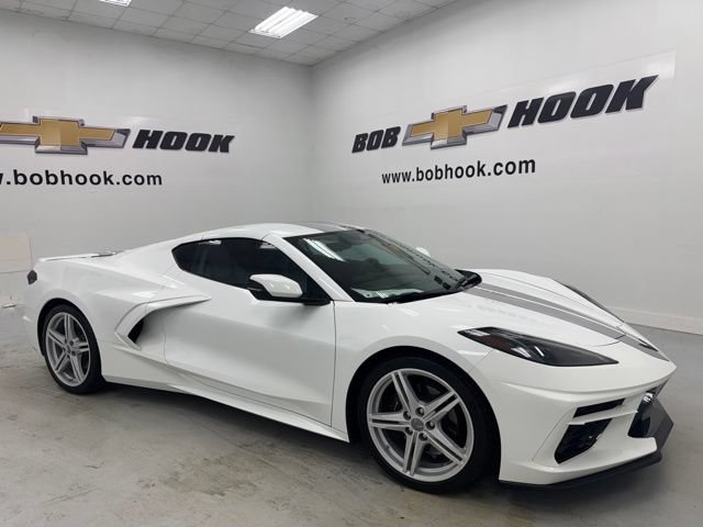 Used 2024 Chevrolet Corvette Stingray Premium Cpe w/ 3LT RWD image 3