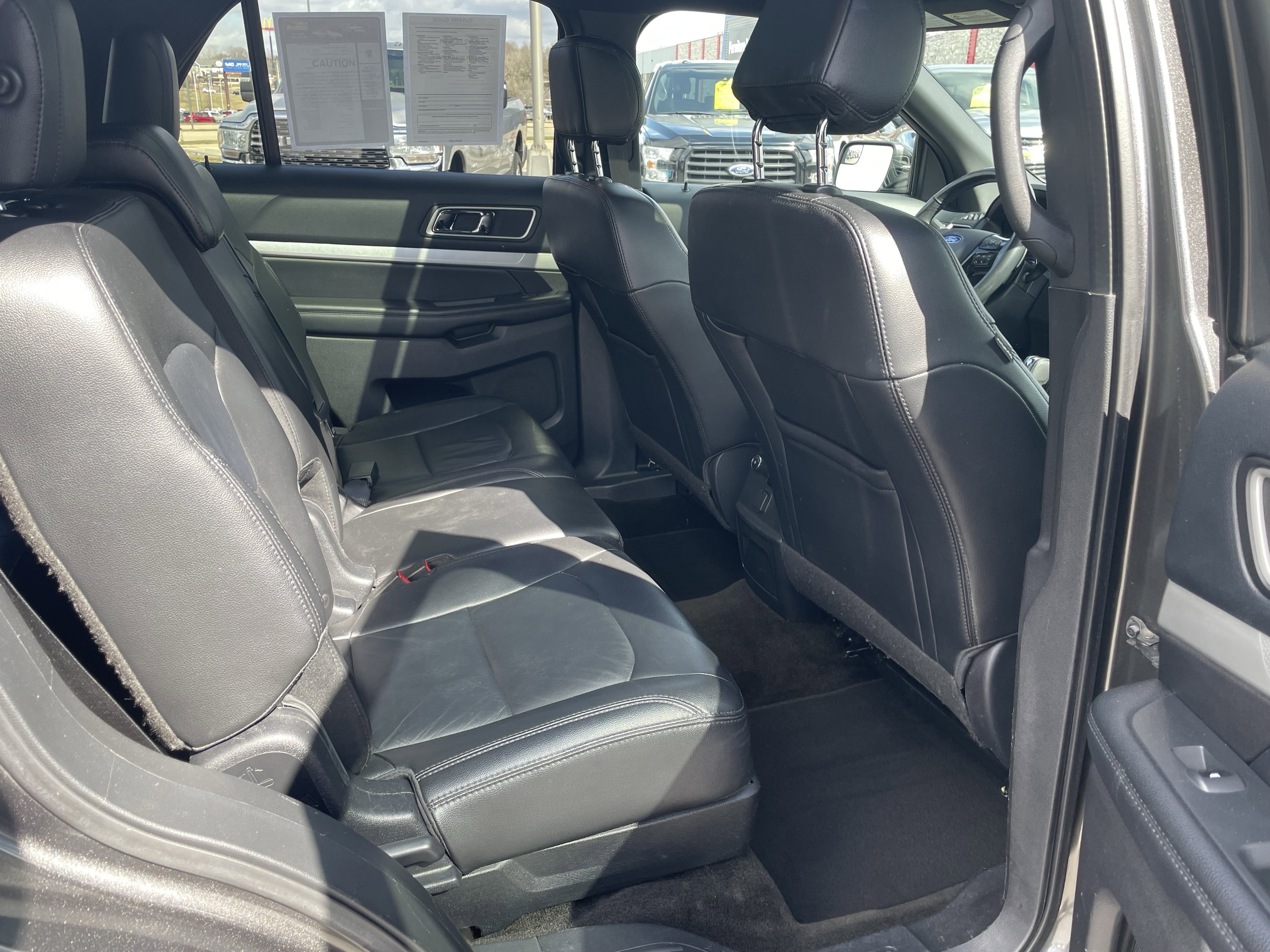 Used 2016 Ford Explorer XLT w/ Equipment Group 202A image 31