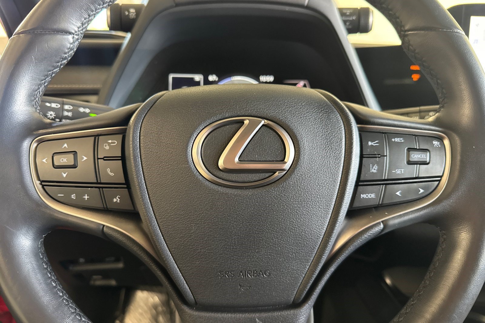 Certified 2024 Lexus UX 250h FWD image 11