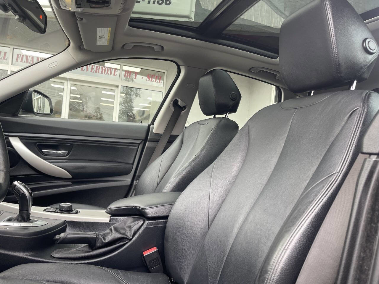 Used 2014 BMW 328i Gran Turismo xDrive image 19