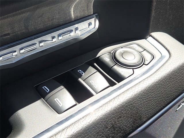 Used 2024 GMC Sierra 1500 Denali w/ Technology Package image 17