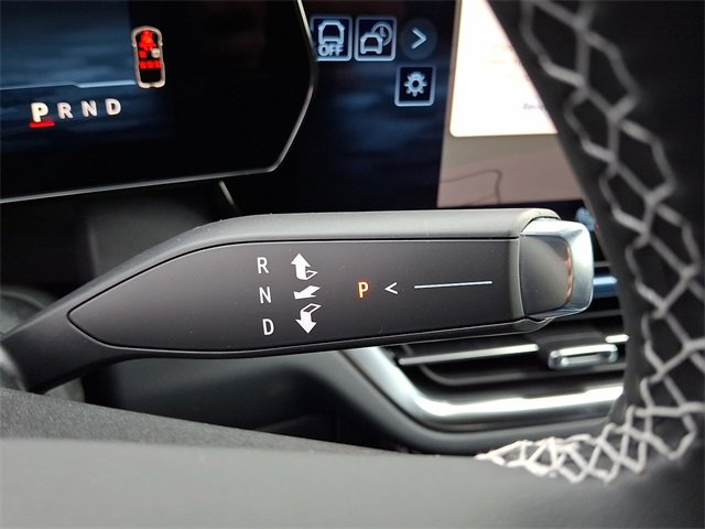 New 2026 Chevrolet Equinox EV LT image 12